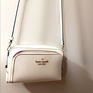 Kate Spade ♠️ White bifold Staci purse.